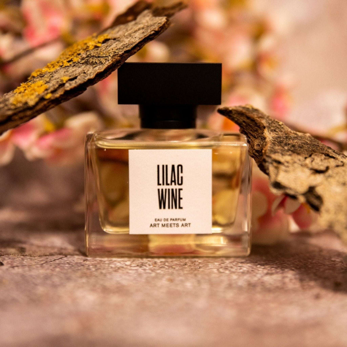 Fragrance Art Meets Art Lilac Wine